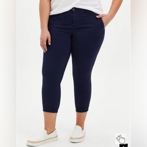 Crop Chino Pant